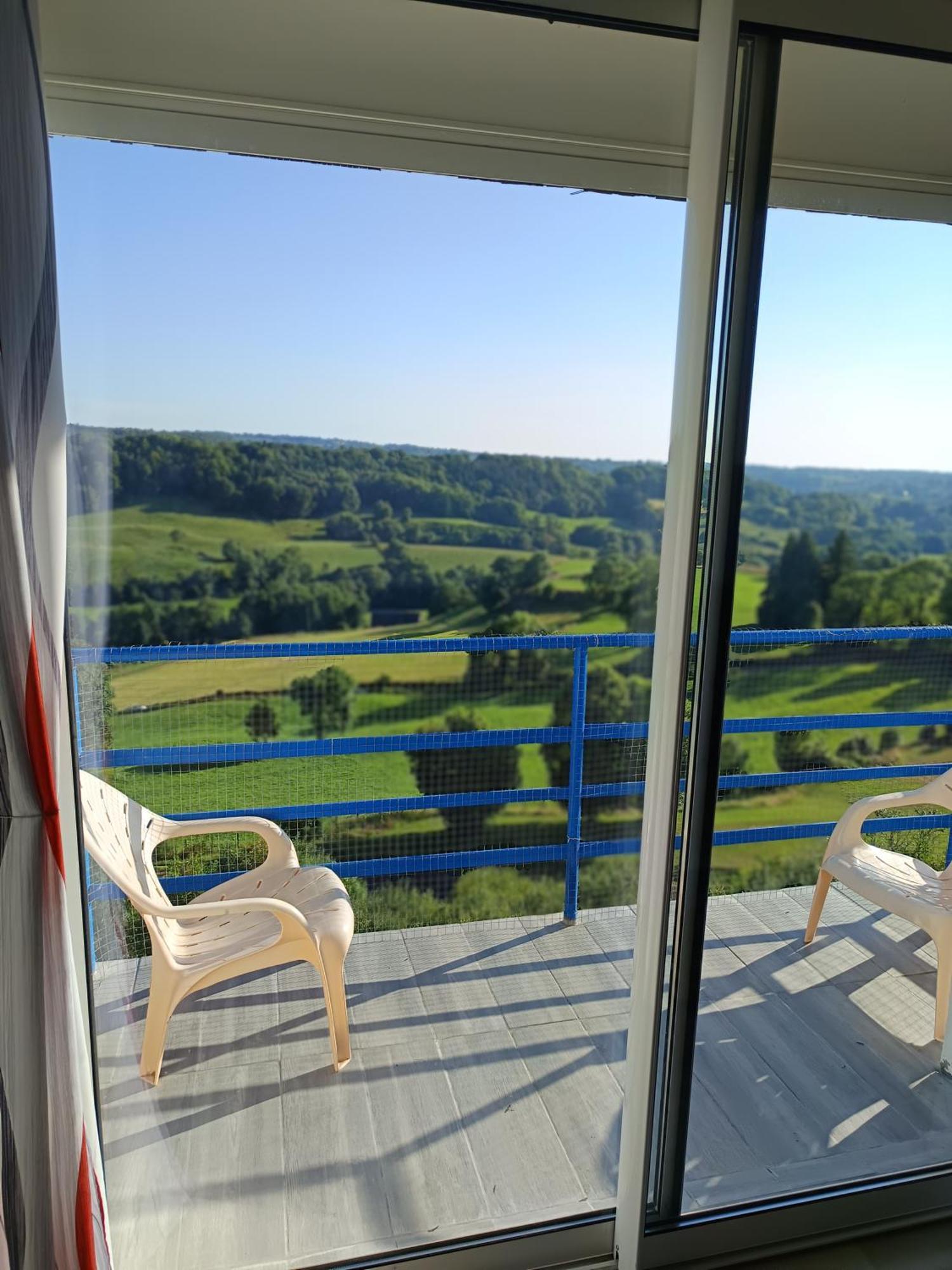 Bellevue Apartment La Tour-d'Auvergne Exterior photo